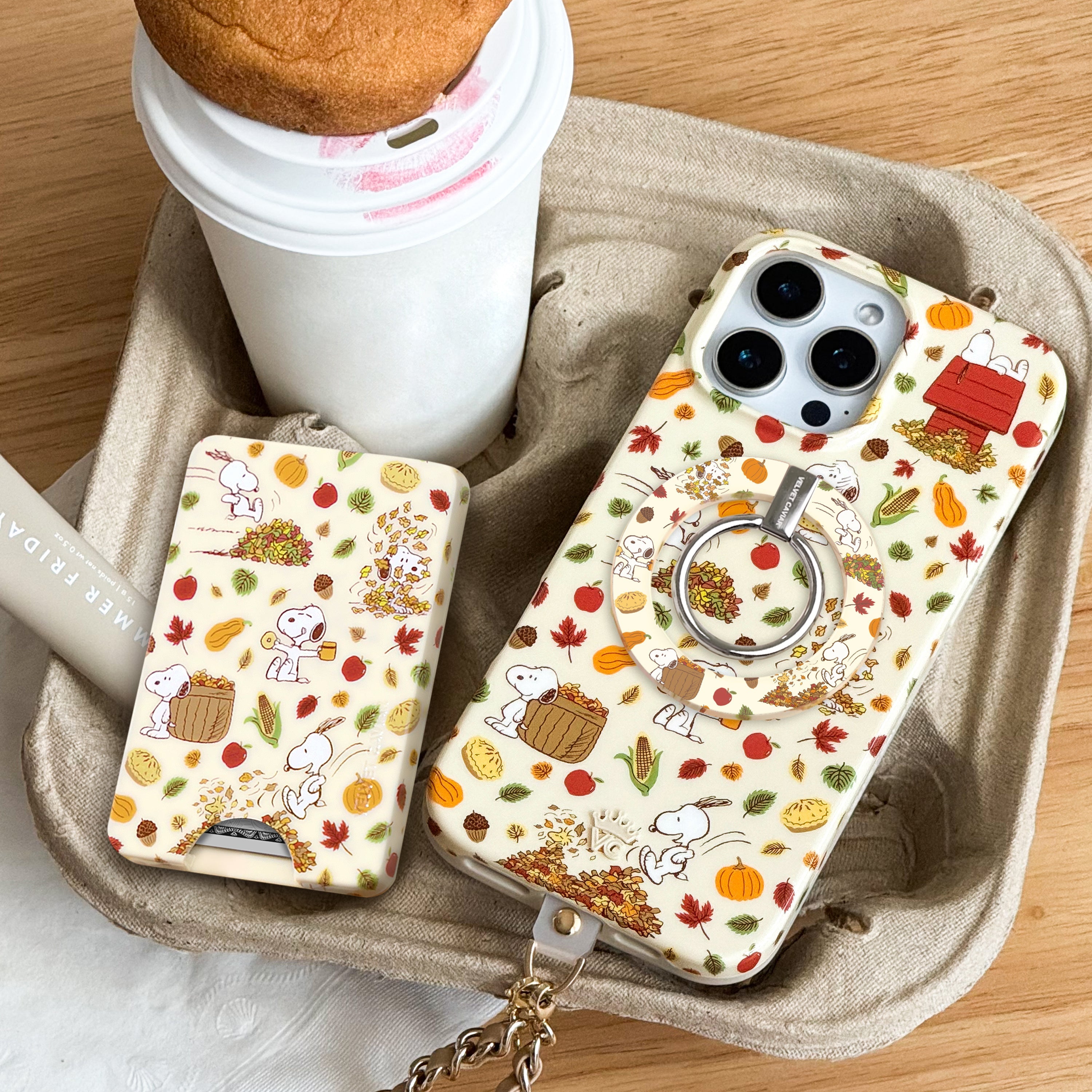 Snoopy Autumn Leaves MagSafe Wallet