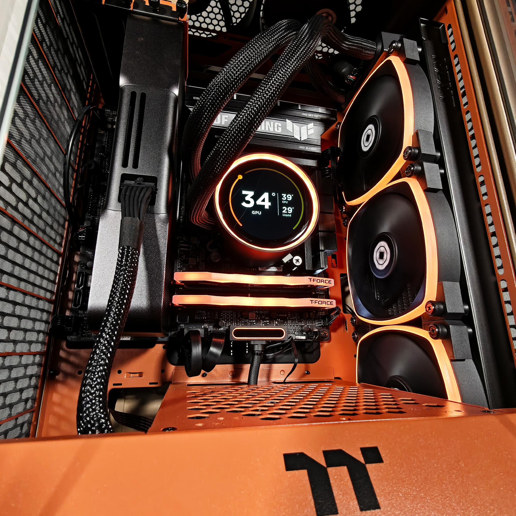 Thermaltake Sandstorm Tower Extreme Optimized Gaming Desktop